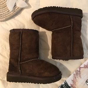 Toddler Used UGG brown boots size 7 USA
